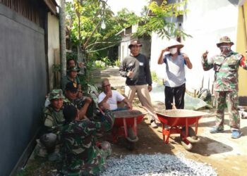 Karya Bakti TNI Wujud Nyata Pengabdian Prajurit Kodim 1207/BS Pontianak