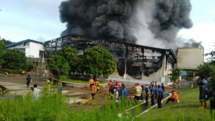 Terjadi Lagi Salah Satu Pabrik Sosis di Campaka Purwakarta di Ludes Oleh Si Jago Merah