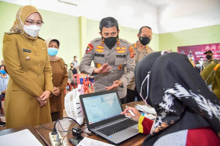 Siaga Droping Pasokan Vaksin, Kapolda Jabar Siapkan Tempat Vaksin dan Tenaga Tracer