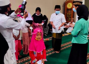 Tidak Melunturkan Tradisi Acara Acara Islamiyah 10 Muharram, Warga Kampung Berkelir Adakan Santunan Anak Yatim
