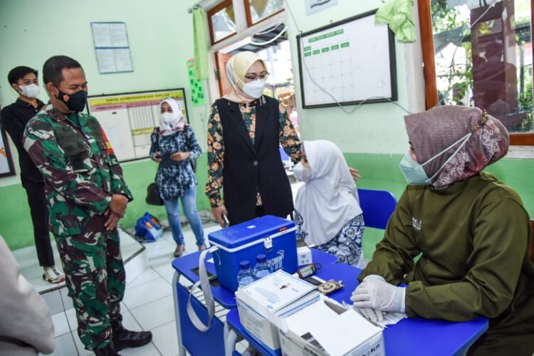 Matangkan Persiapan PTM, Pemkab Purwakarta Percepat Vaksinasi untuk Pelajar