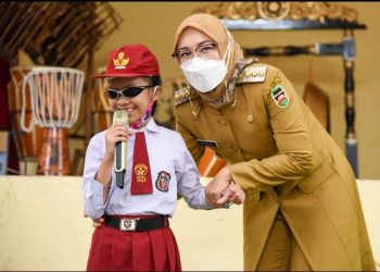 Pemkab Purwakarta Distribusikan Bantuan Sembako untuk Penyandang Disabilitas