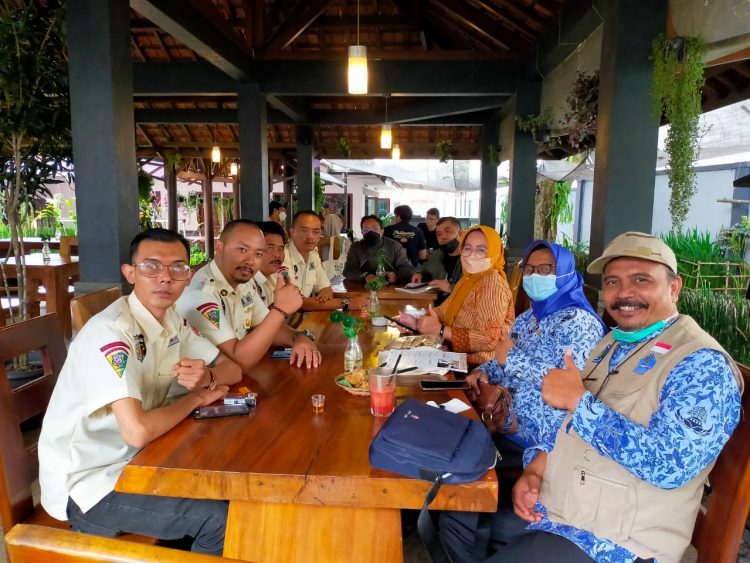 RESAH DUNIA PENDIDIKAN,” ;Tim LEMBAKUM SILIWANGI SIAP BABAT OKNUM MENGATAS NAMAKAN TKRPDP