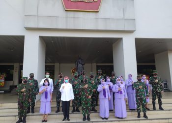 HUT TNI Ke-76, ini yang dilakukan KODIKLAT, Prajurit TNI Yang Memiliki Jiwa Sosial Tinggi