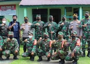 Pangdam I/BB Dan Kapolda Sumatera Utara Pantau Serbuan Vaksinasi TNI-POLRI Di Nias Barat