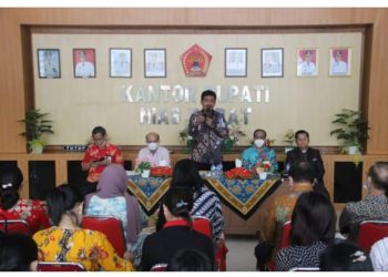 Peserta Kontingen Pesparawi Diberangkatkan Oleh Bupati