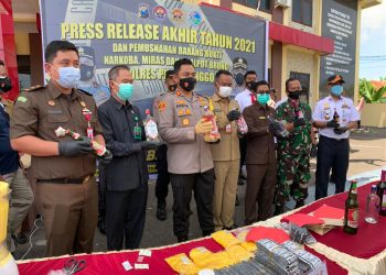 Rilis Akhir Tahun, Polres Probolinggo AKBP Teuku Arsya : Kami Akan Lindungi Generasi Muda Kabupaten Probolinggo Dari Narkotika