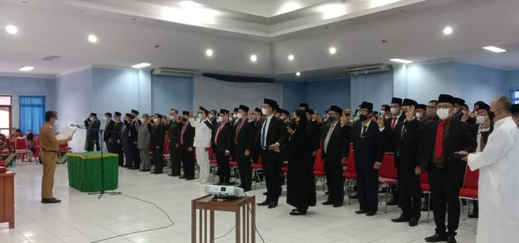 Bupati Nias Lantik Pejabat Administrator Dan Pengawas Eselon III Dan IV