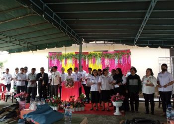 Keluarga Besar Korwil Dan SD/SMP se – Kecamatan Bawalato Laksanakan Syukuran Tahun Baru 2022