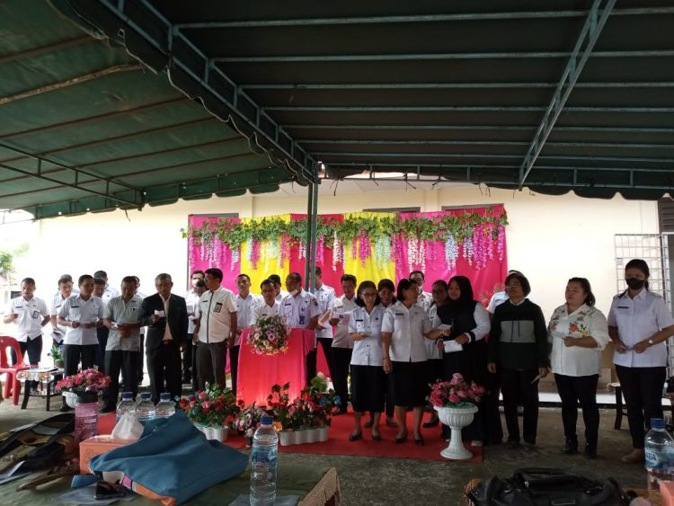 Keluarga Besar Korwil Dan SD/SMP se – Kecamatan Bawalato Laksanakan Syukuran Tahun Baru 2022