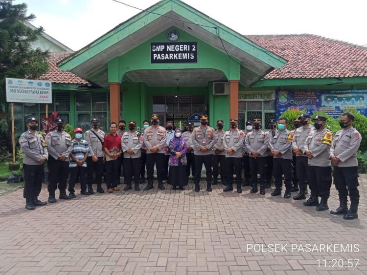 Kapolsek Pasarkemis Polresta Tangerang Kunjungi SMPN 2 Pasar Kemis