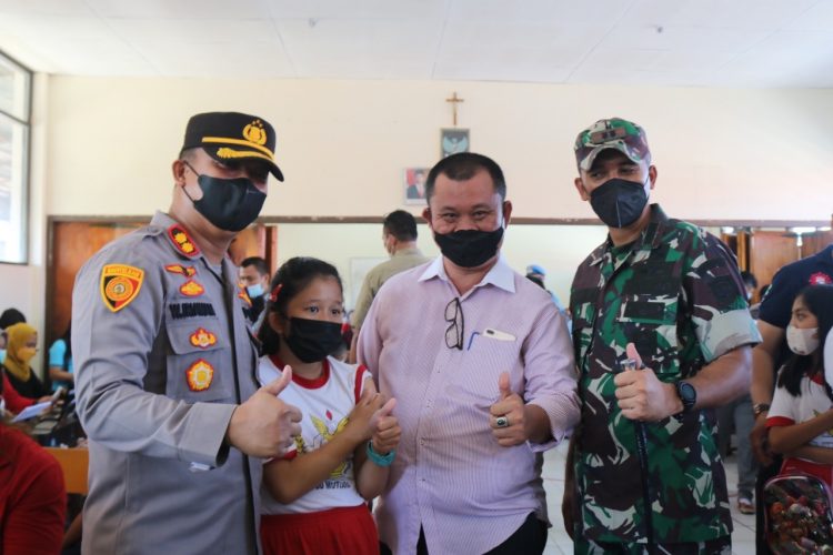 Wawako Gunungsitoli Dampingi Kapolres Nias Dan Dandim 0213/Nias Tinjau Vaksinasi Anak