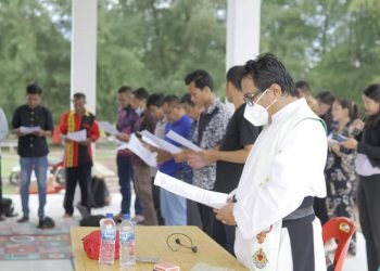 Mengawali Tahun 2022 Disparbud Nias Barat Laksanakan Ibadah Syukuran