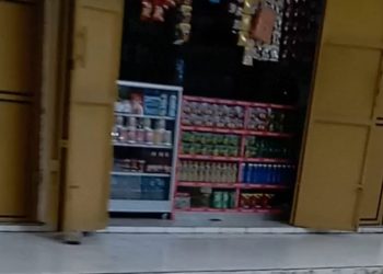 Waaoooo…. Modus Baru,Awalnya Toko Kosmetik Menjual Obat Terlarang Sekarang Menjadi Warung Kelontong Diduga Menjual Obat Terlarang