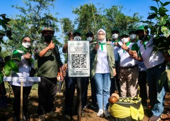 ACARA PENANAMAN BERSAMA MENEGASKAN PERAN KORPORASI DALAM REHABILITASI LAHAN KERITIS DI KABUPATEN PURWAKARTA