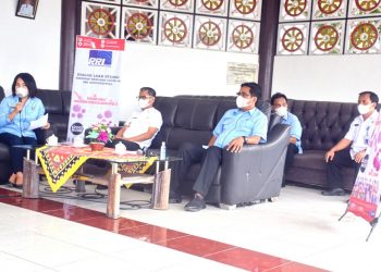 PERAN PERS MEMBANGUN DAERAH DAN MELAWAN BERITA HOAX