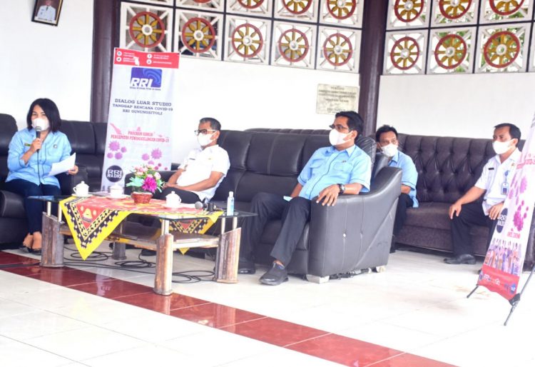 PERAN PERS MEMBANGUN DAERAH DAN MELAWAN BERITA HOAX