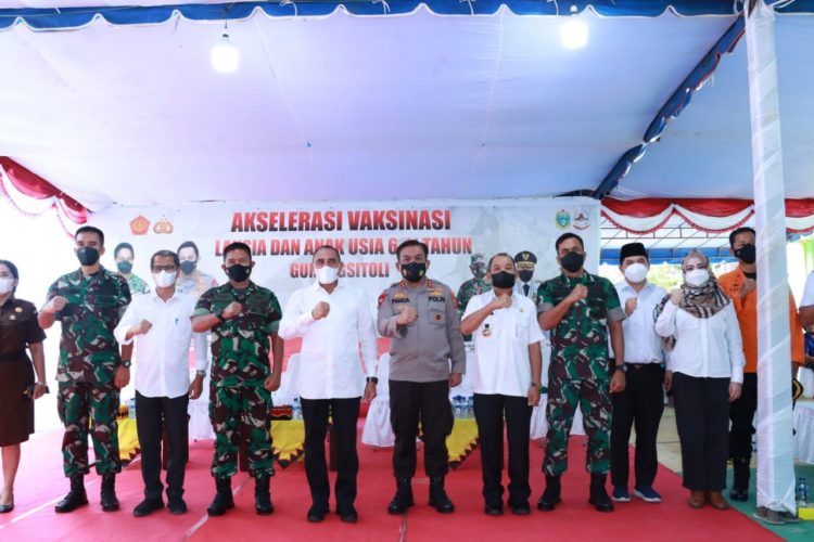 Bupati Nias Dan Walikota Gunungsitoli Dampingi Gubernur Sumut Tinjau Vaksinasi Di Kepulauan Nias