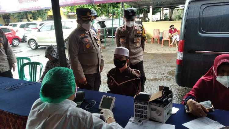 Polsek Pasar Rebo Siap Jemput Warga Untuk di Vaksin