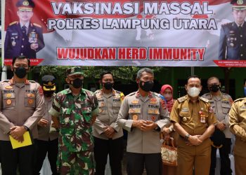 Waka Polda Lampung, Beserta Forkopimda Gelar vaksinasi serentak di Lampung Utara