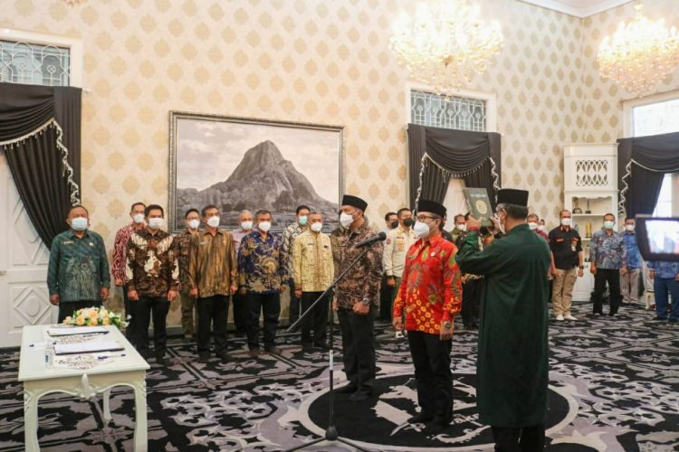 Bupati Purwakarta Lantik Kepala Diskominfo dan Disnakertrans