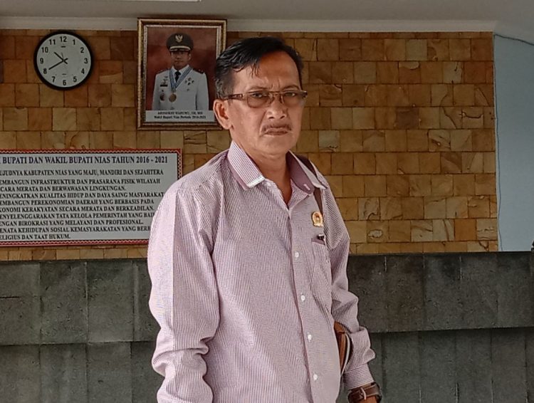 Onlihu Ndraha Berkicau di FB, Famahato Lase Angkat Bicara