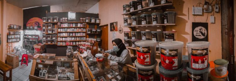 TEMBAKAU LINTINGAN MENJADI ALTERNATIF BEBERAPA KALANGAN PEROKOK