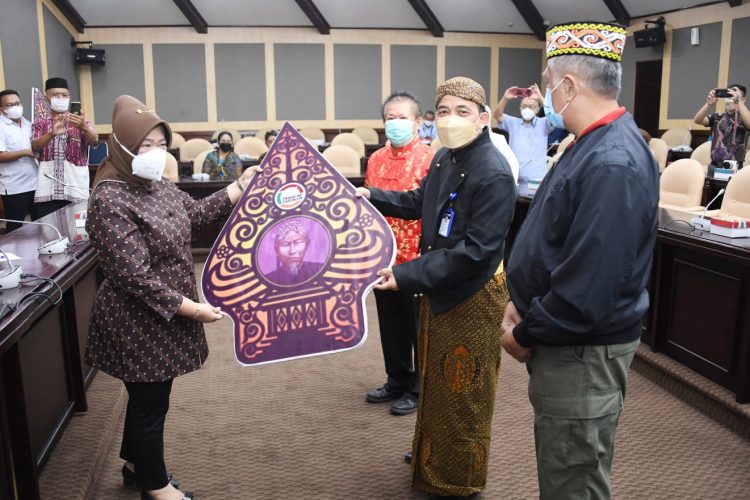 Napak Tilas Rasul Jawa Dilepas Oleh Kesekjend MPR RI