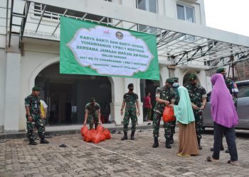 PRAJURIT RAJAWALI BERSAMA SANTRI DAN JAMAAH MASJID AN-NABA’ MELAKSANAKAN KARYA BAKTI DAN SEBARKAN BANSOS