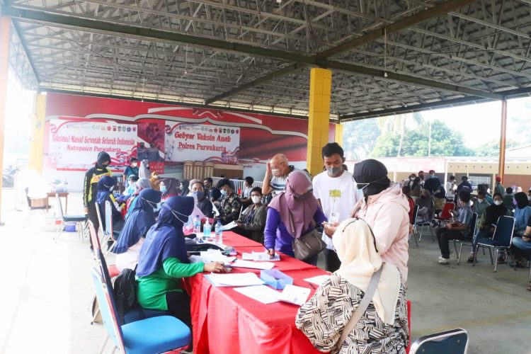 Jadi Syarat Mudik Lebaran, Layanan Vaksinasi Booster Polres Purwakarta Diserbu Warga