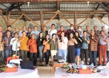 Bupati Nias Barat Temu Ramah Dengan Tokoh Masyarakat Nias Barat