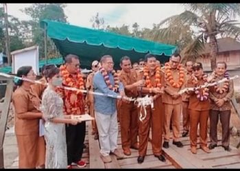 Bupati Nias Barat Resmikan Jembatan Sungai Moro’o Kecamatan Mandrehe