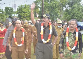 Bupati Nias Barat Kunker Di Kecamatan Sirombu, Apresiasi Kerjasama Masyarakat