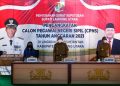 Sekda Serahkan SK 80 Persen Kepada 264 CPNS Pormasi tahun 2021