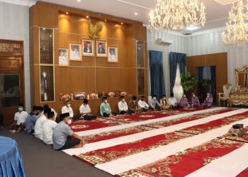 Bupati Lampung Utara Hadiri Peringatan Hari Nuzulul Quran 1443 Hijriah se – provinsi, Secara Virtual