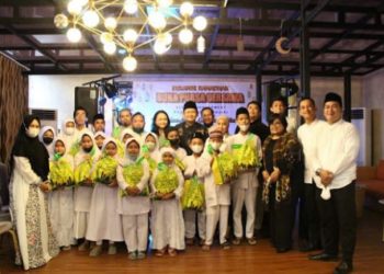 Bulan Ramadhan, Manajemen Hotel Amaroossa Group Adakan Santunan Anak Yatim 
