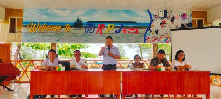 Pemdes se-Kecamatan Mandehe Ikuti Pelatihan Pemutahiran Data IDM Berbasis SDGs