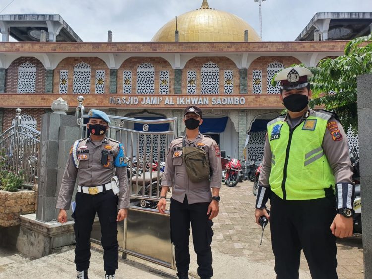 Beri Rasa Aman, Polres Nias Lakukan Pengamanan Sholat Jum’at
