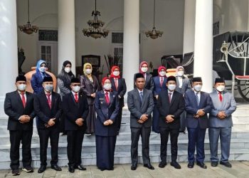 Ayo Bangkit Bersama!