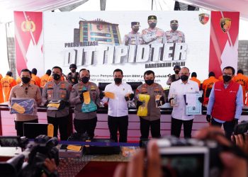 Bareskrim Polri Ungkap Penyalagunaan BBM Bersubsidi Di Pati Jawa Tengah Dan Pelabuhan Tanjung Priok