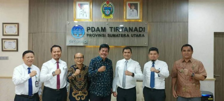Bupati Nias Barat Bertemu Dirut PDAM Tirtanadi, Bahas Perjanjian Kerja Sama