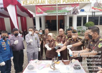 Musnahkan Ribuan Obat-obat Terlarang Kejaksaan Negeri Kabupaten Purwakarta