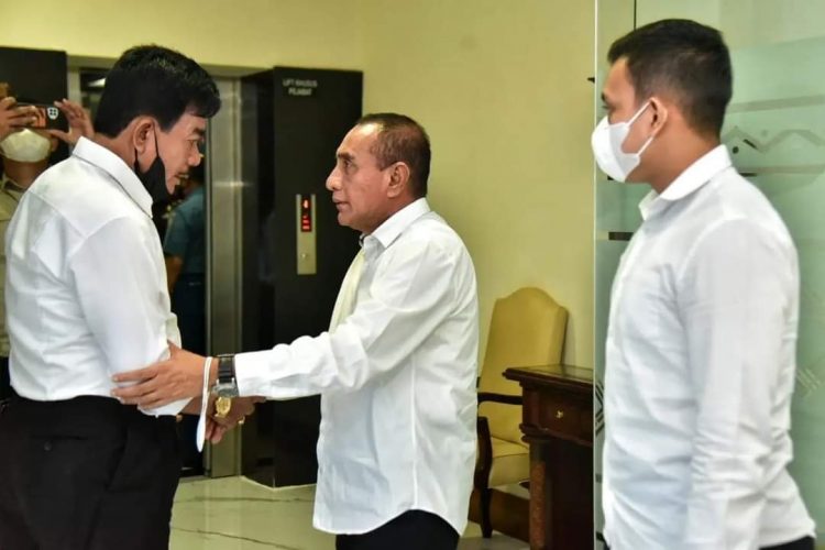 Bertemu Bupati Nias Barat, Gubernur Sumut Pastikan Pembangunan Infrastruktrur Di Nias Barat Rampung Sesuai Target