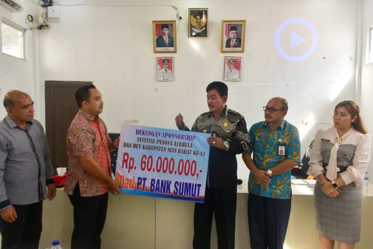 Dukung Festival Pesona Aekhula, Bank Sumut Capem Lahomi Berikan Bantuan Sebesar 60 Juta