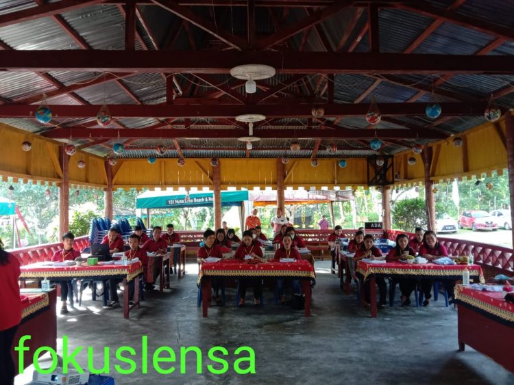 PEMKAB NIAS MELAKSANAKAN PELATIHAN BAGI PARA PENGELOLA KOPERASI DAN PELAKU UMKM