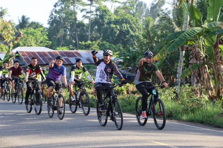 Fun Bike Sepeda Gembira Polres Nias dalam rangka menyambut HUT Bhayangkara ke-76 Tahun 2022