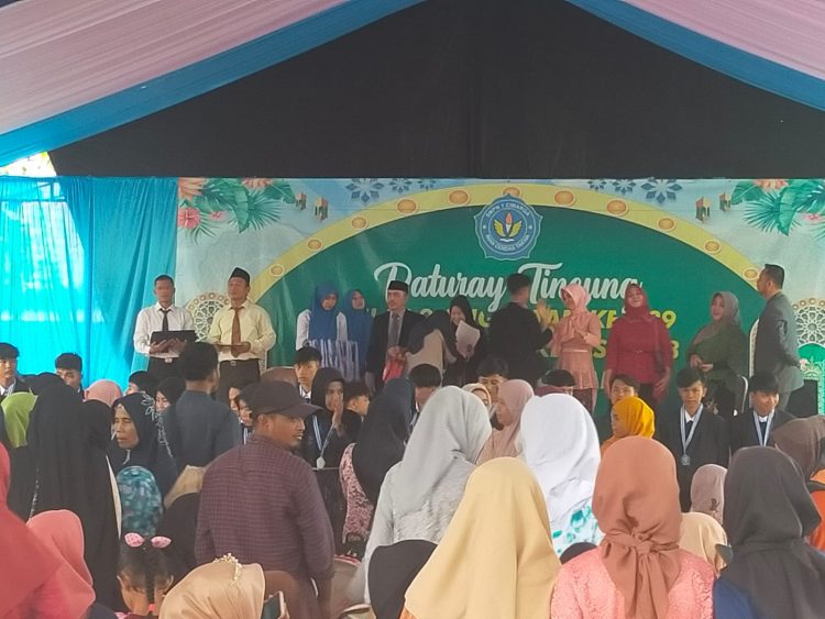 PATURAY TINEUNG KELAS 9 SMP 1 KECAMAT CIMARGA TAHUN 2022