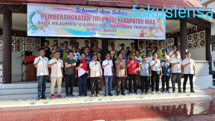 Bupati Nias Berangkatkan Kontingen Bola Voli Kabupaten Nias Pada KEJURWIL V PRA PORPROVSU Tahun 2022 dI Nias Barat