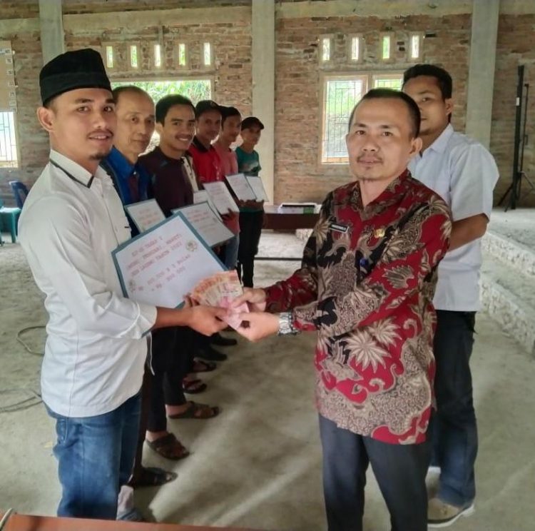 Pemdes Lahemo Berhasil Salurkan BLT DD Tahap I dan II Tahun 2022, Warga Ucapkan Terima Kasih