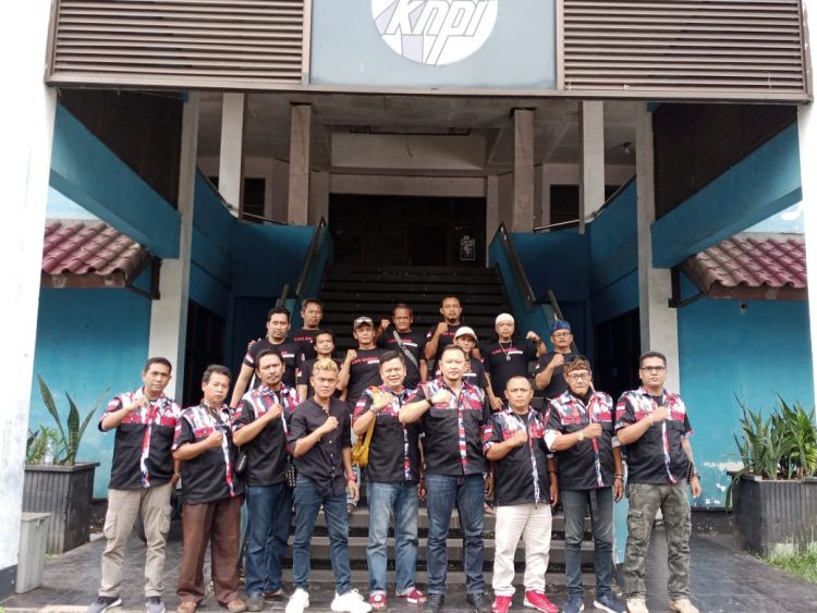 LSM Barak Indonesia Kabupaten Bogor Serahkan SK Ke Macab Cibinong